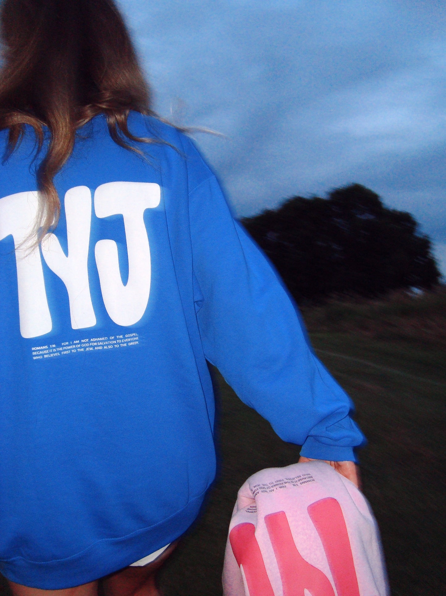 BOLDNESS CREWNECK