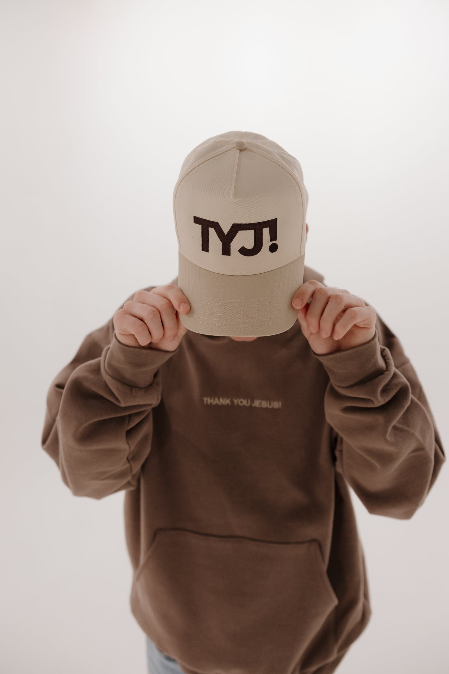 ANNIVERSARY TRUCKER HAT - TAN & BROWN